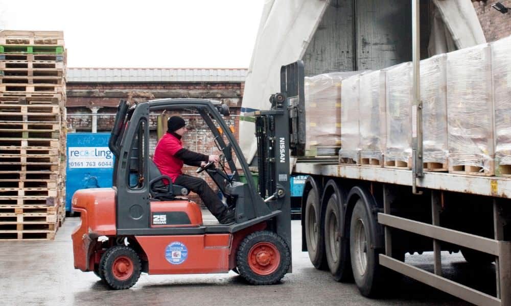 Duo Packaging, loading packaging solutions onto lorry